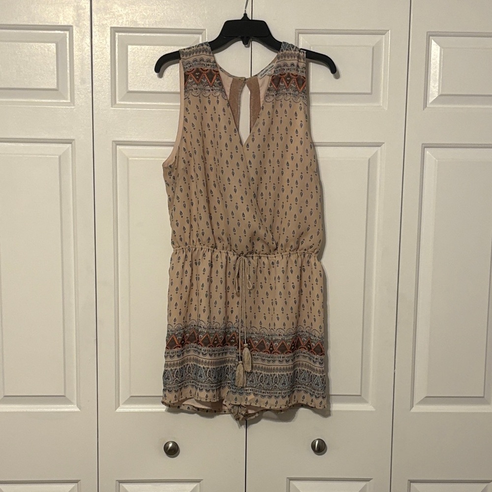 Charlotte Russe Patterned Sleeveless Dress